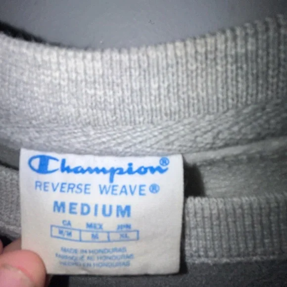 Champion Crewneck men’s  Size Medium Reverse Weave Pullover Sweatshirt - Picture 2 of 3